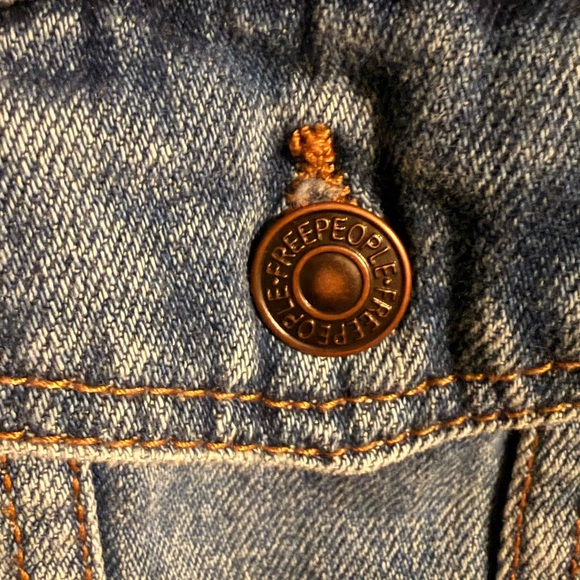 Free People Blue Denim Jacket with Brown Button womens size S - Picture 3 of 6
